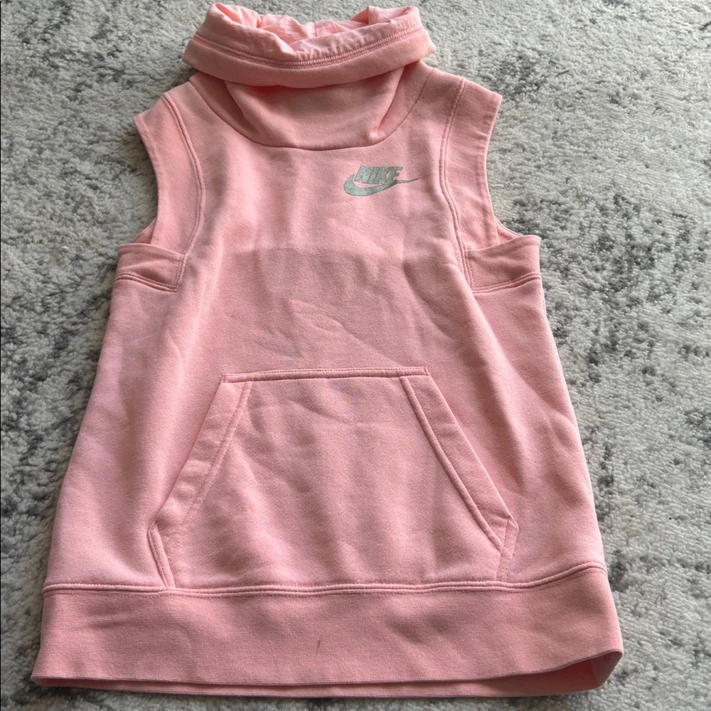 Bundle clothes size 10-12 years old girls.
